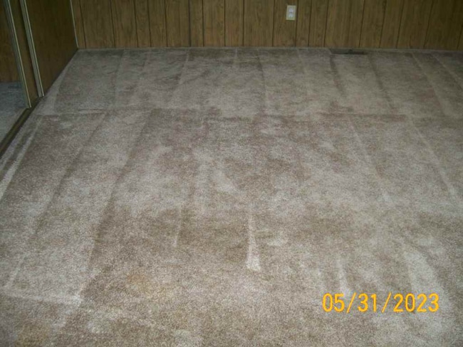 Building Photo - 13 Travertine Ln