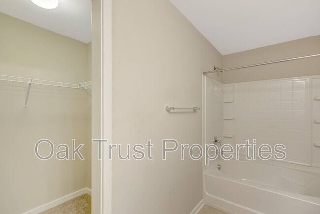 Building Photo - 75 Branch Creek Trail