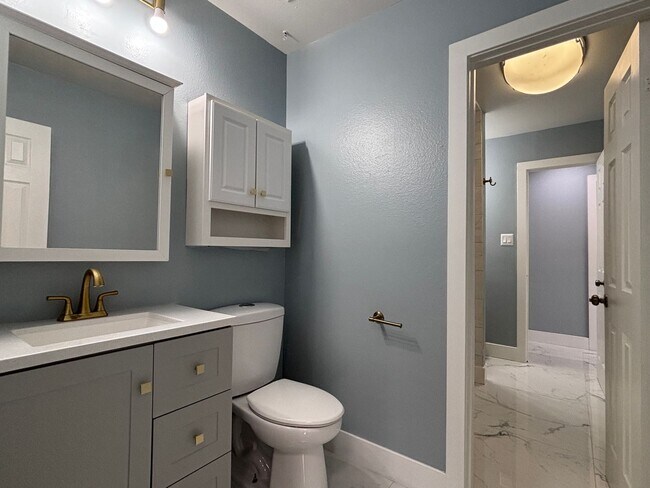 Building Photo - Spacious 4BR Single-Story with Pool, RV Parking & Large Lot Near Shopping & Dining