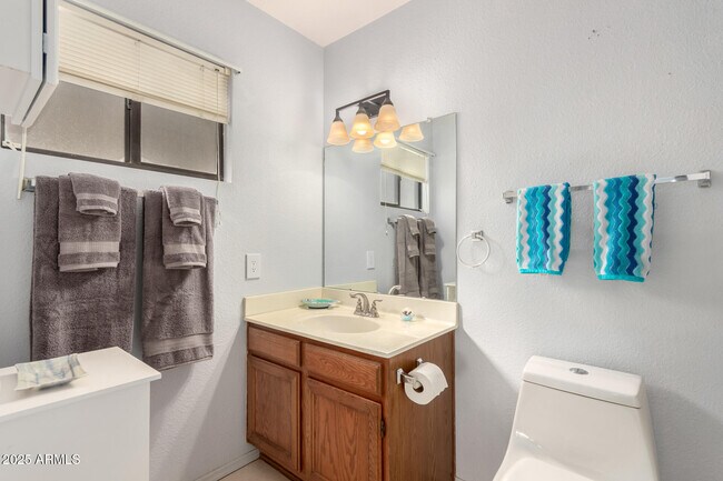 Building Photo - 9264 W Morrow Dr