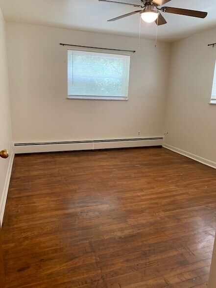 Bedroom 1 - 5834 Robison Rd