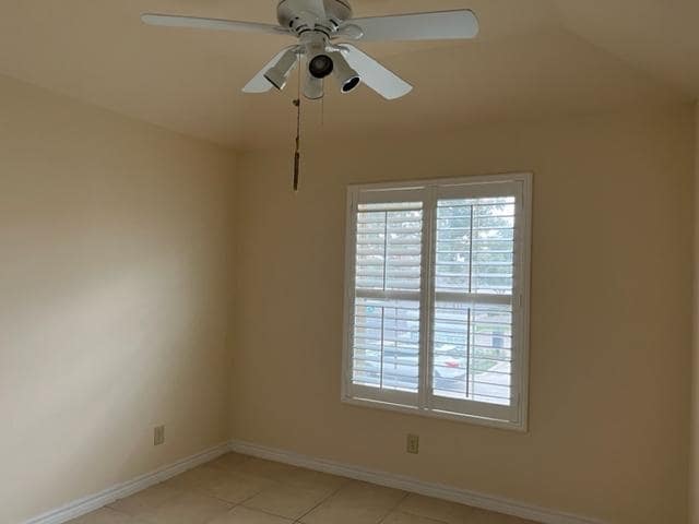 Building Photo - 413 Shiloh Dr