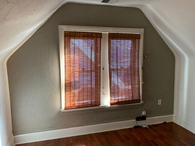 Building Photo - 6829 McPherson Blvd