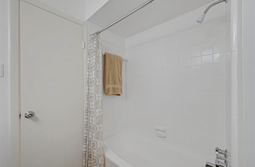 Primary bathroom (has been fully renovated. Will upload pics when complete) - 10826 Lynbrook Dr