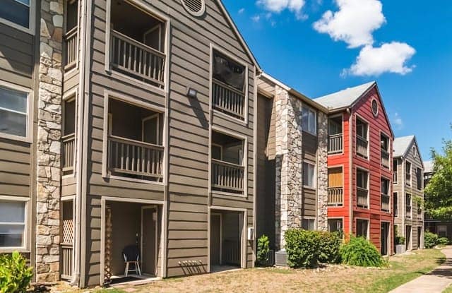 Building Photo - 130 Camino De Oro