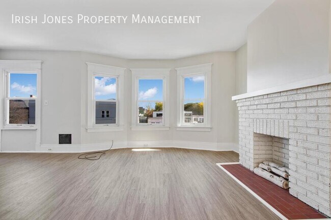 Building Photo - 2518 Delaware Ave