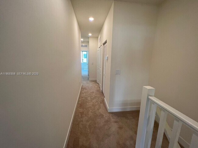 Building Photo - 4622 NW 83rd Path