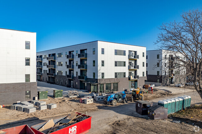 Building Photo - Union at Antelope Valley