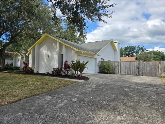 Building Photo - Be Home for the Holidays!