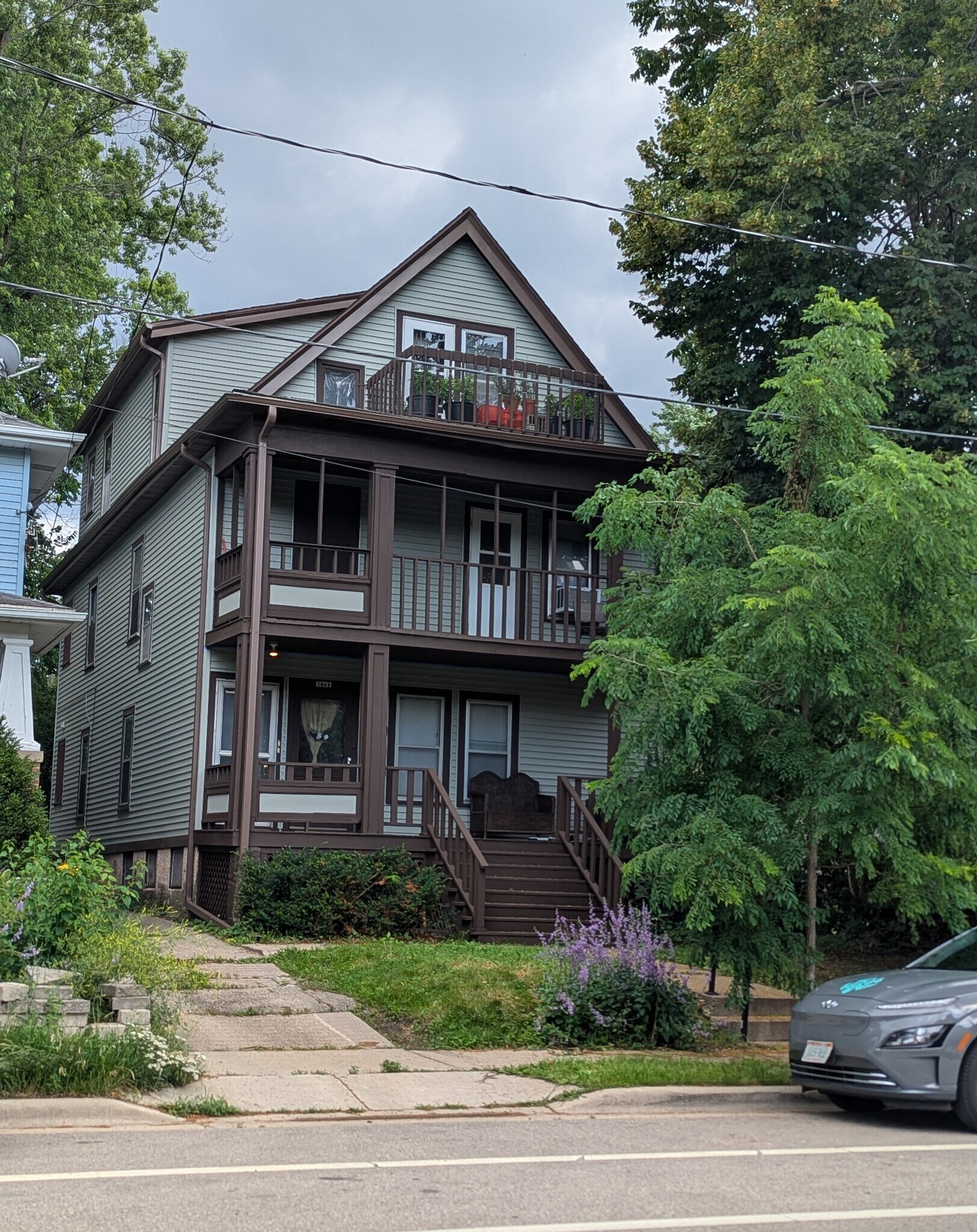 Building Photo - 2069 Winnebago St