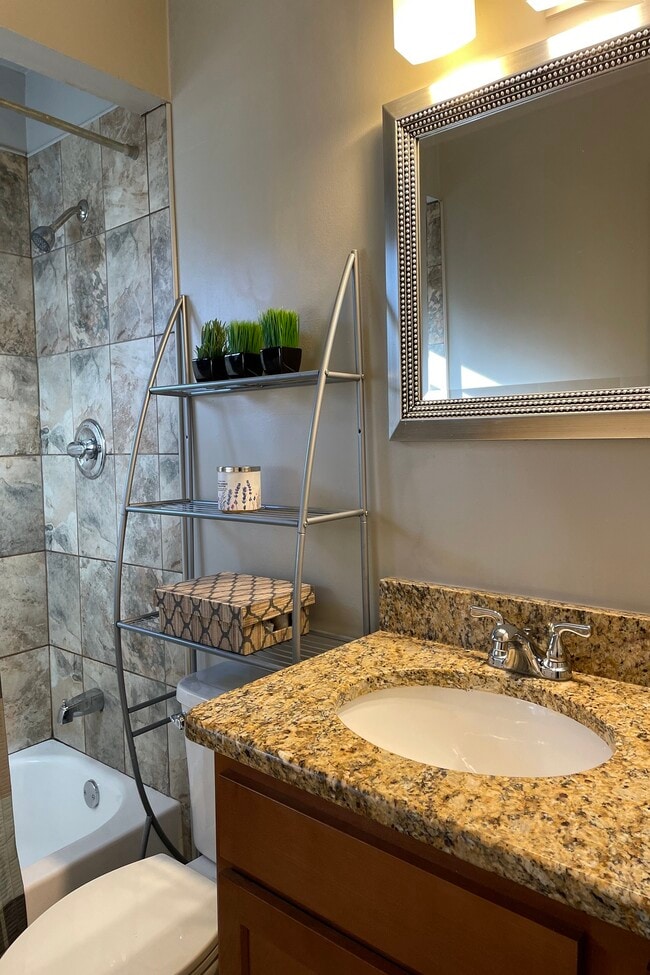 Building Photo - 29329 Rose St