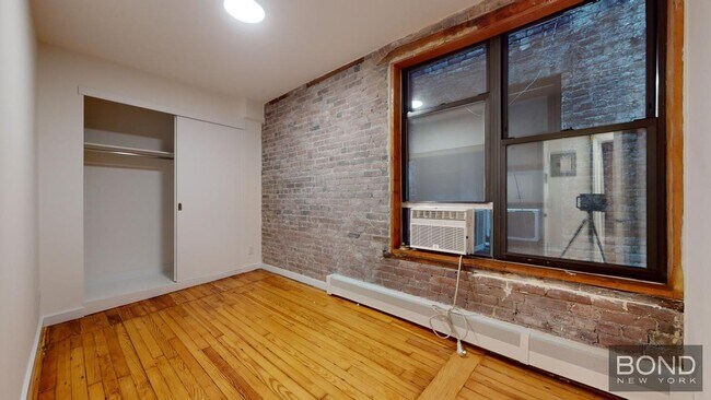 Building Photo - 33 Crosby St