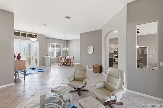 Building Photo - 467 W Mickey Mantle Path