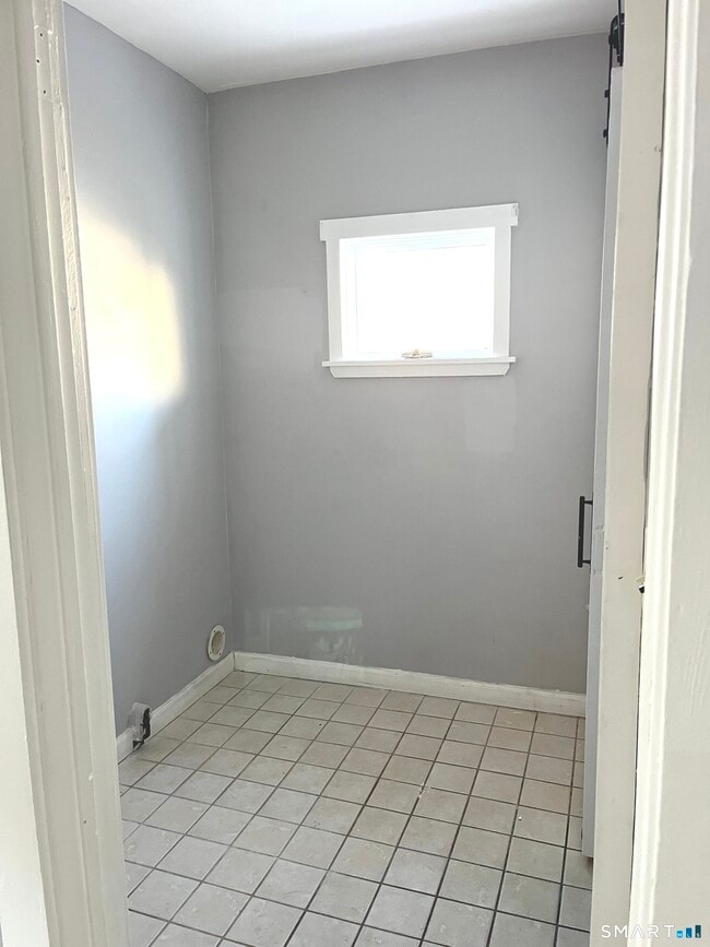 Building Photo - 78 Svea Ave