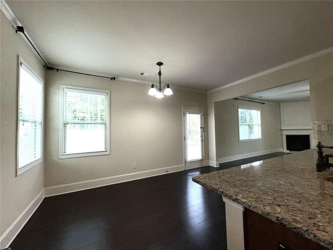 Building Photo - 1365 Delo Ln