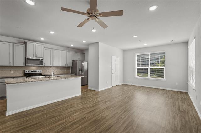 Building Photo - 2813 Appaloosa Ln