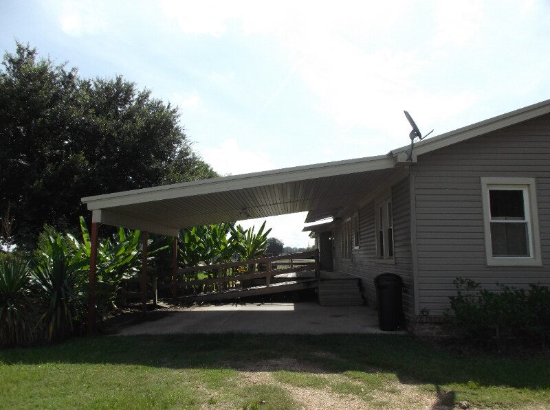 Building Photo - 2034 Fuselier Rd
