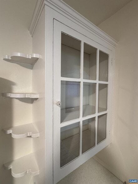 Building Photo - 704 Druid Ave