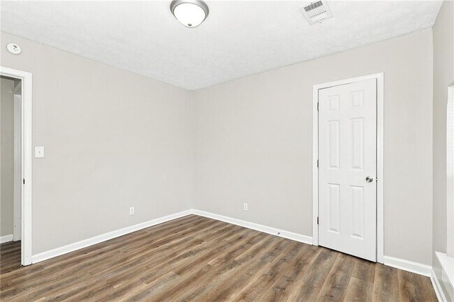 Building Photo - 8788 E Bourne Dr