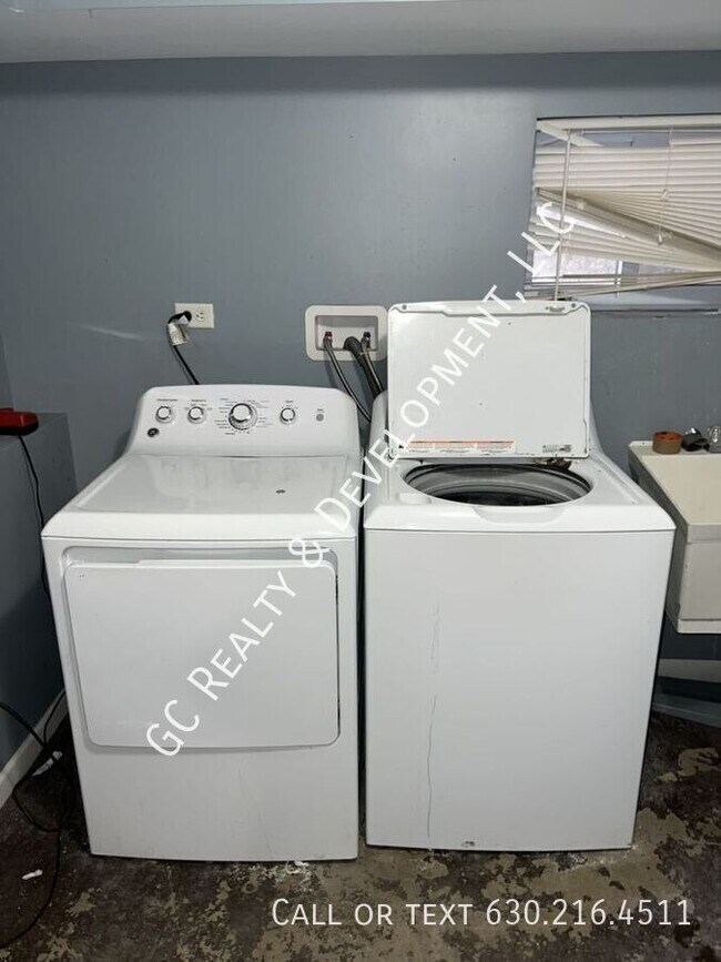 Building Photo - 915 N Monticello Ave