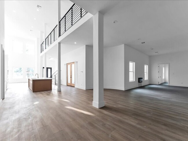 Building Photo - 8115 Cedar Brush Cir