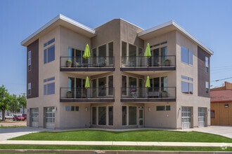 Building Photo - 210 Pueblo Ave