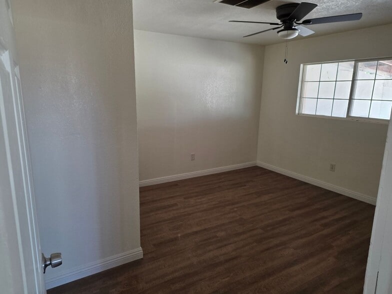 Building Photo - 9217 Beech Ave