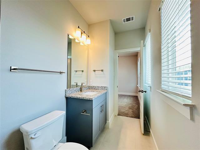 Building Photo - 760 W Bedford Euless Rd