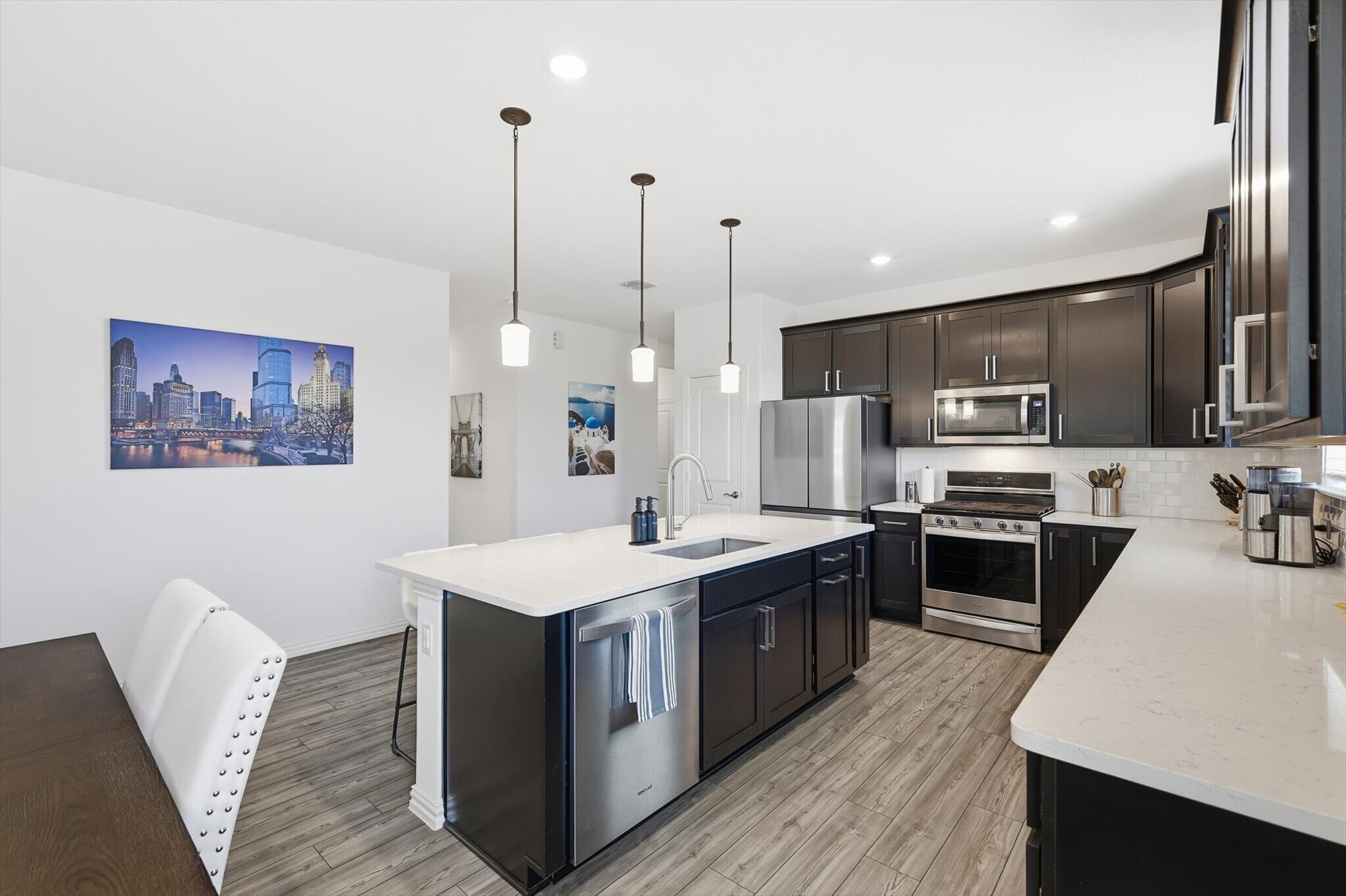 Building Photo - 1008 Elijah Dr