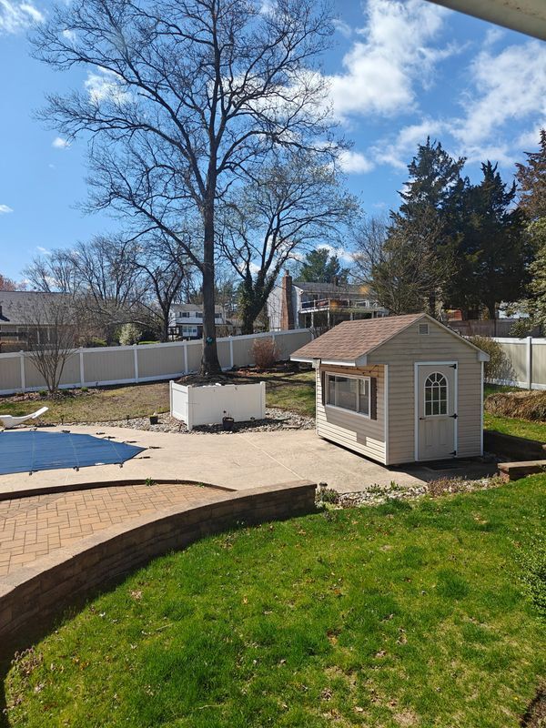 Building Photo - 27 Monticello Dr