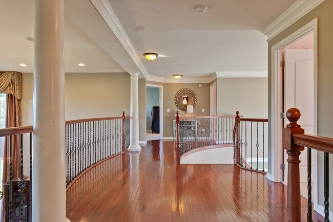 Building Photo - 2580 Bayswater Cir