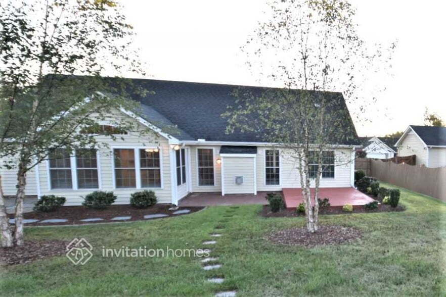 Building Photo - 435 Stoney Run Dr