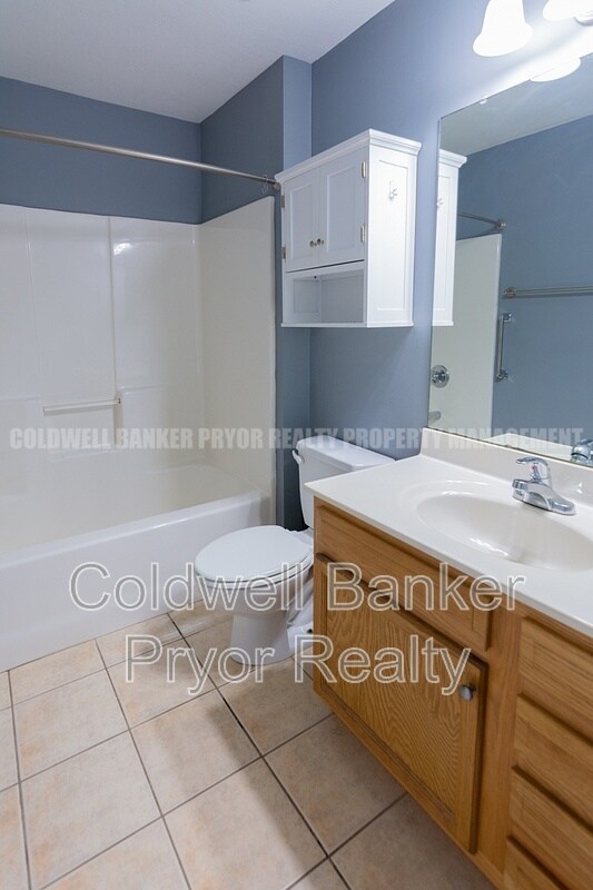 Building Photo - 8147 Karr St