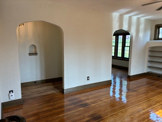 Building Photo - 358 State St