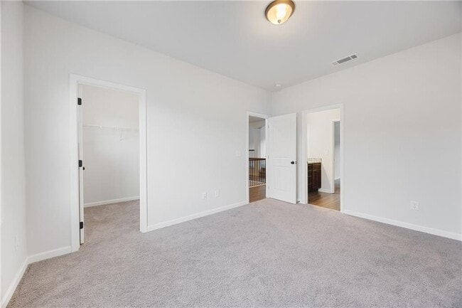 Building Photo - 130 Logan Pass Dr