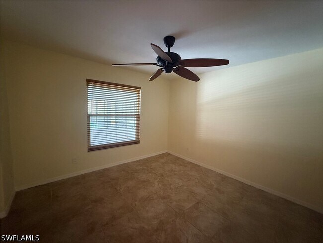 Building Photo - 5361 Hickory Wood Dr