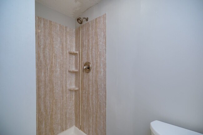 Building Photo - 1540 Spinnaker Way