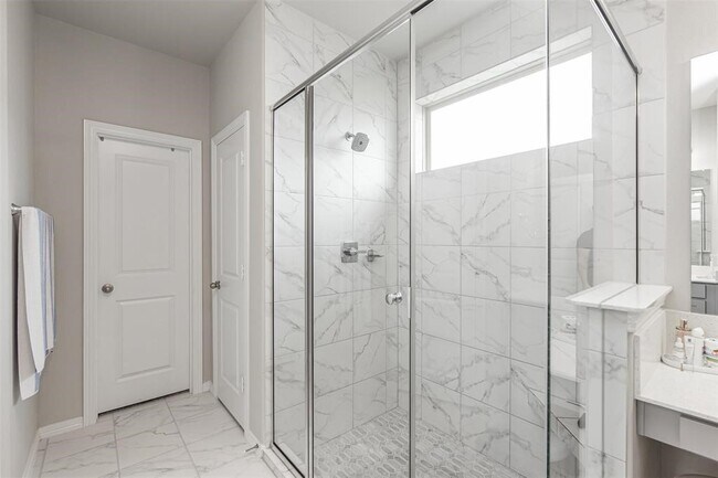 Building Photo - 11730 Twin Creeks Hill Dr
