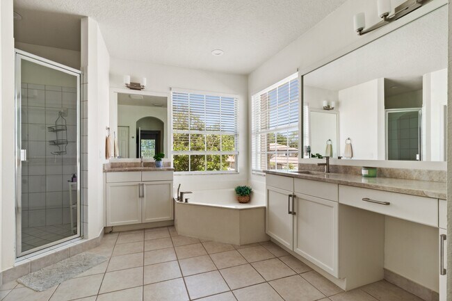 Building Photo - 4166 Wellington Shores Dr