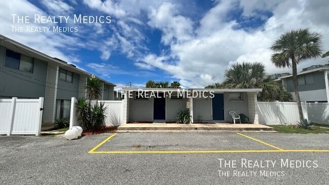 Building Photo - 1010 N Fiske Blvd