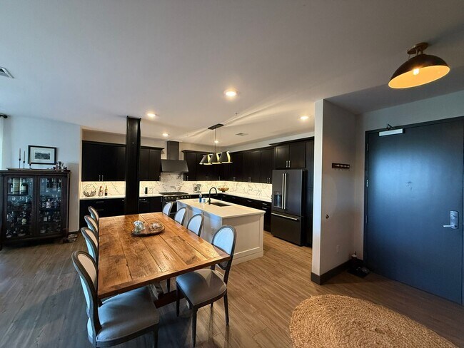 Building Photo - 100 Quartz Knl