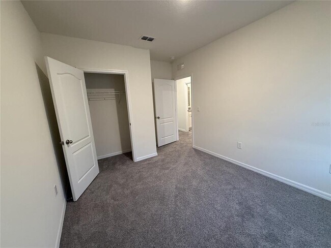 Building Photo - 1511 Ellesmere Ave