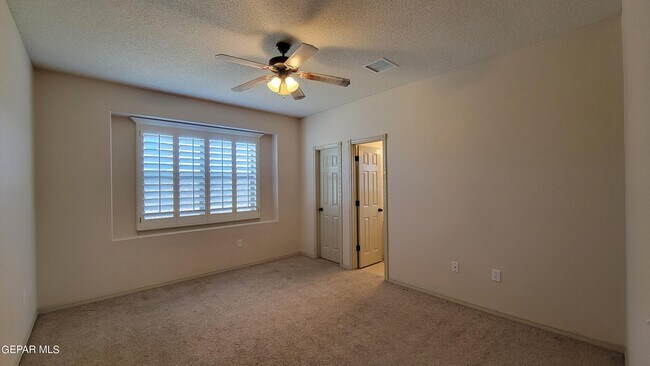 Building Photo - 14281 Gil Reyes Dr