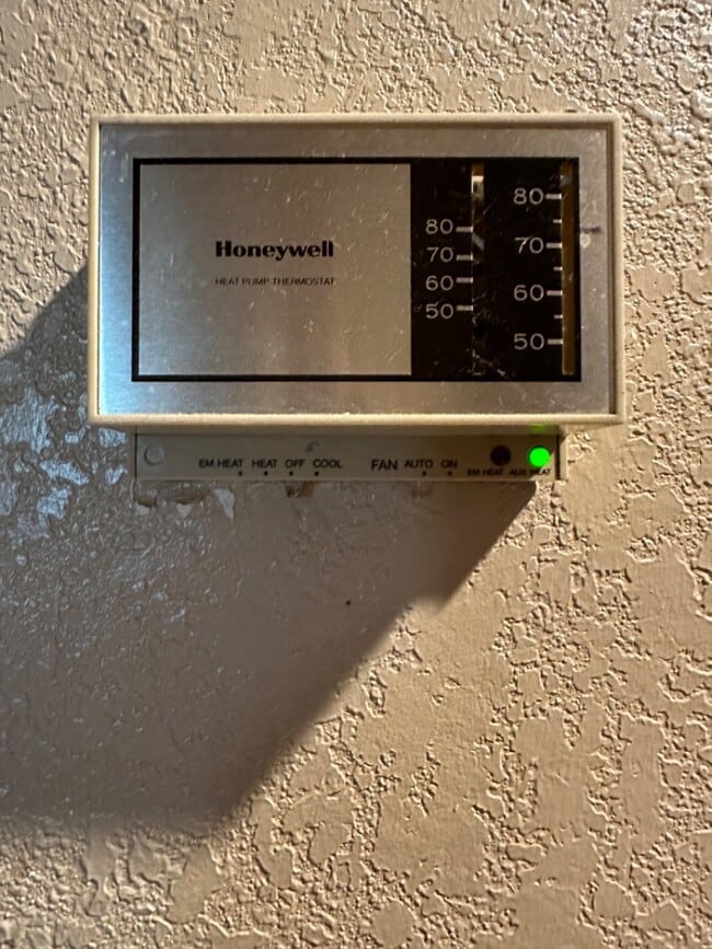 Building Photo - 2729 Palmer Dr