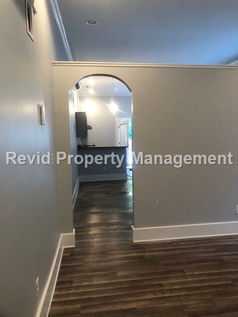 Building Photo - 2008 Courtland Pl