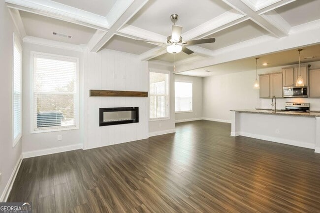 Building Photo - 5379 Fox Den Rd