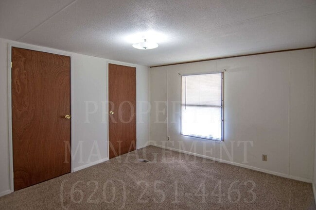 Building Photo - 3 Bedroom, 1 Bath