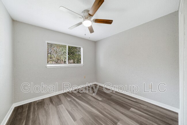 Building Photo - 8227 Bowens Crossing