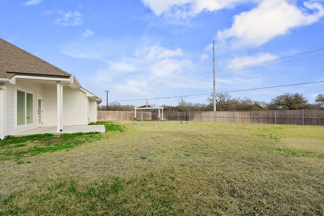 Building Photo - 3401 Alsace Ct