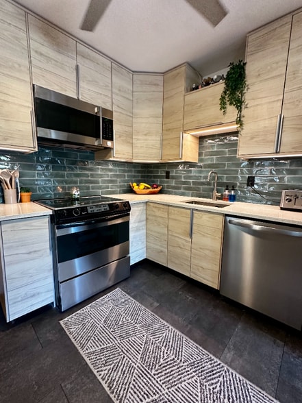 Building Photo - 5845 27th Ave S